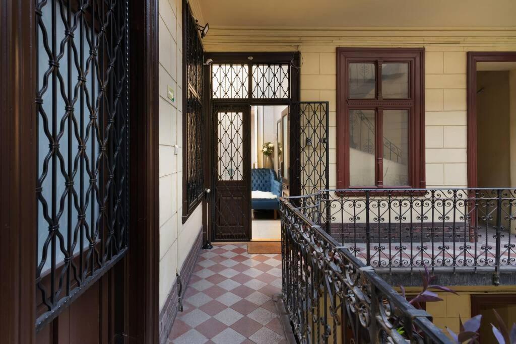 Contemporary Hidden Gem Art-Deco Residence Budapesta Exterior foto
